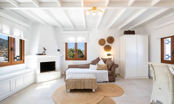 Karpathos Villa | Vacation in a place that seems to be made for the gods!