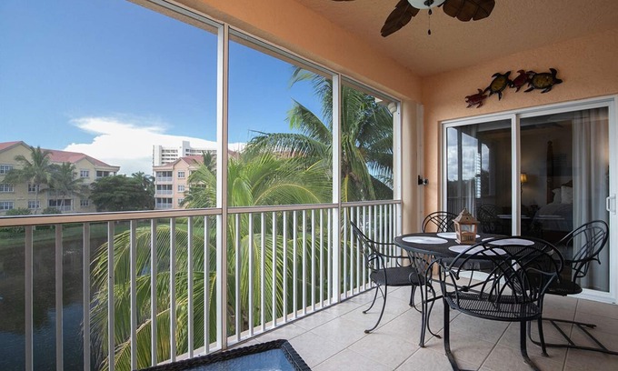 South Island Condo | Vacation In Style At A Great Price! Bella Lago Deluxe 2B/2B w/Den Condo Steps From Beach!