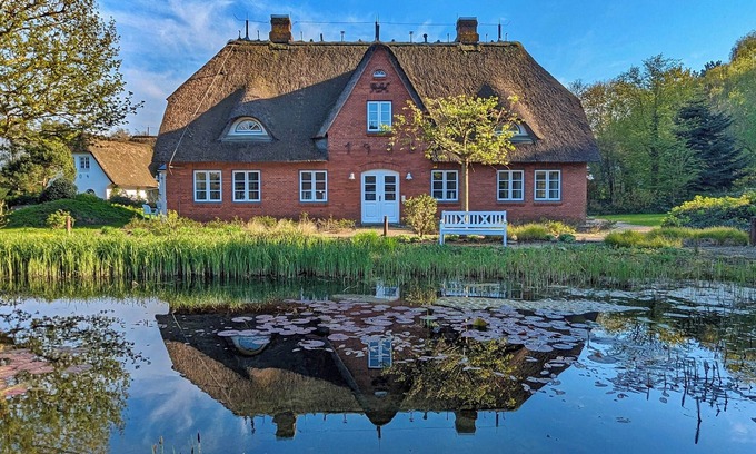 Norddorf Apartment | Vacation incl. swimming pool and sauna