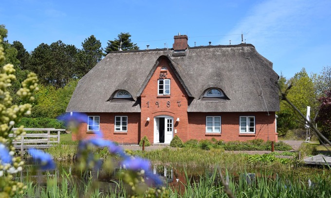 Norddorf Apartment | Vacation incl. swimming pool and sauna