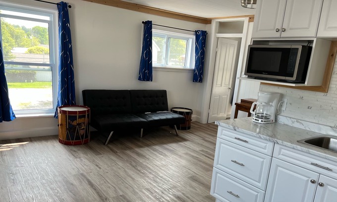 Manitoulin District Apartment | Vacation Rental Available in Gore Bay Ontario