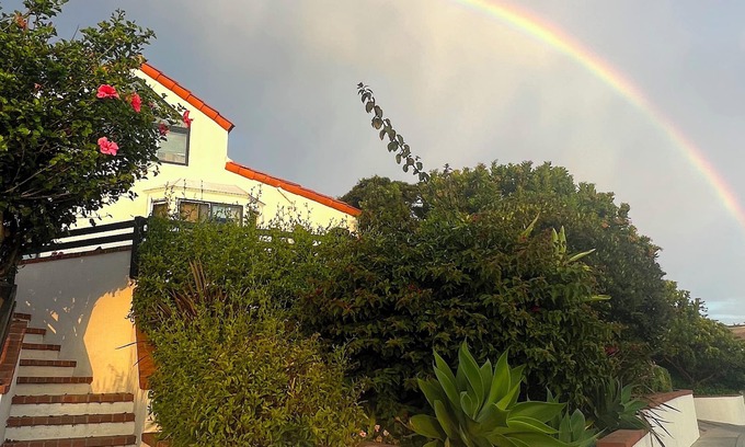 South Laguna Cottage | Vacation Rental in Three Arch Bay, Laguna Beachn