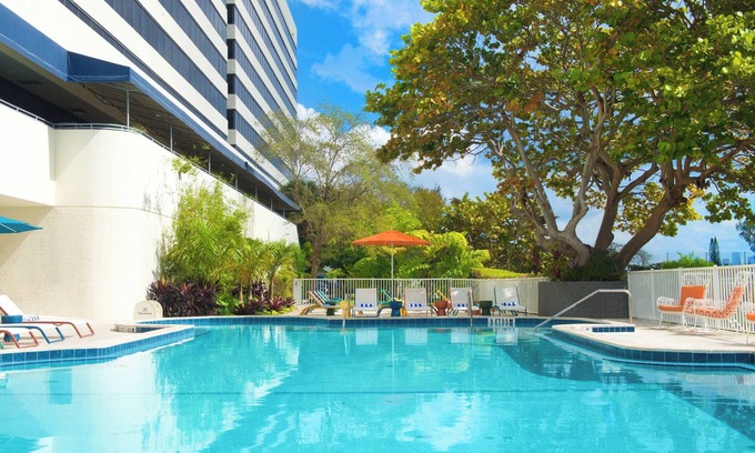 Seybold Hotel | Vacation Starts Here! 4 Great Units, Near Melreese Golf Course!