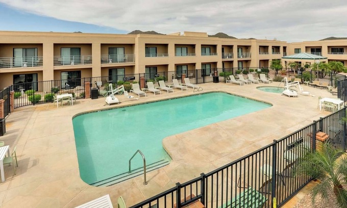 Mayo Clinic Hotel | Vacation Starts Here! 2 Affordable Units, Near Desert Vista Dog Park, w/Pool!