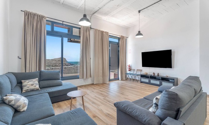 Los Abrigos Apartment | Vacation 'Sunrise Mirador Los Abrigos' with Sea View, Wi-Fi and Air Conditioning