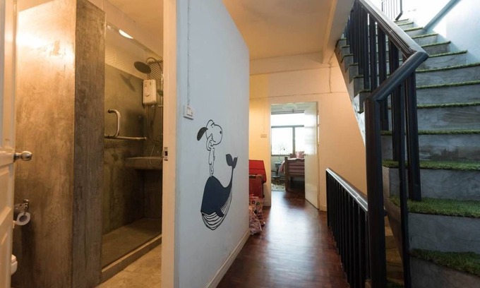 Phra Khanong Nuea House | Vacation Townhome near BTS Ekamai