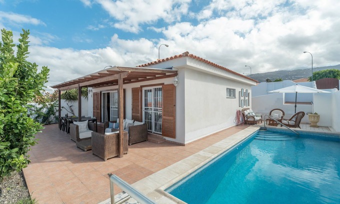 Callao Salvaje Villa | Vacation Villa 'Callao Salvaje' with Sea View, Wi-Fi and Air Conditioning