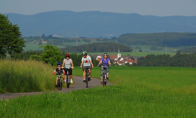 Uehlingen-Birkendorf Apartment | Vacations in the southern Black Forest in a cozy apartment with outdoor terraces