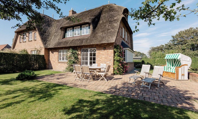 Borgsum House | "Vacations in idyllic LandLust: relaxation, nature and leisure enjoyment!"