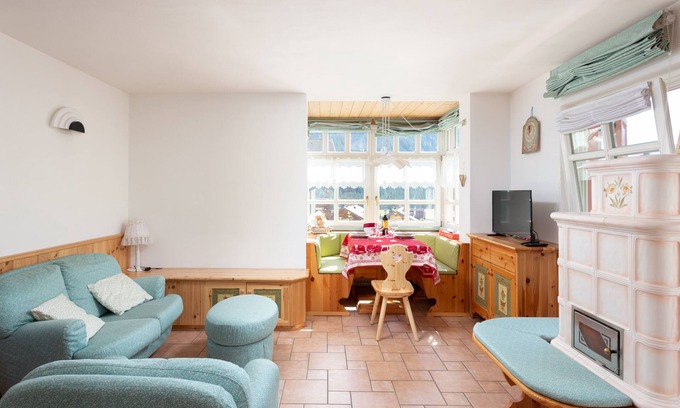 Fontanazzo Apartment | VAL DI FASSA: ELEGANT APARTMENT WITH GARDEN