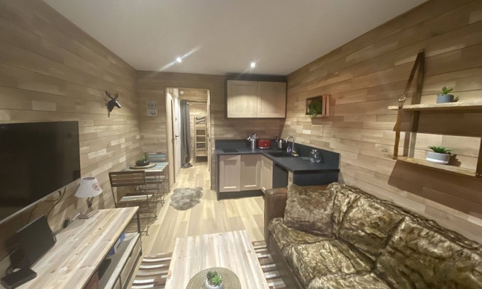 Guillaumes Apartment | Valberg Center Studio