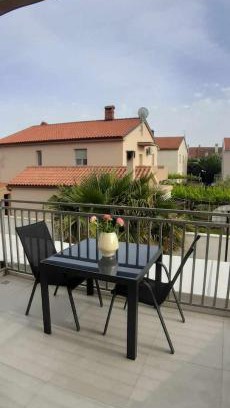 Valdebek Apartment | Valdebek Apartments with pool