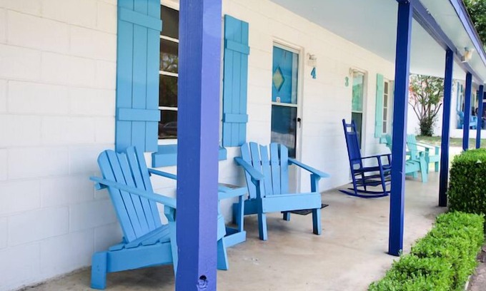 Kingsland Cabin | Valentine Lakeside - Cabin 1
