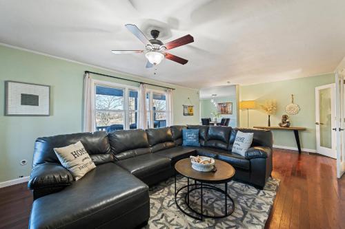 Lake Junaluska House | Valentine's Villa