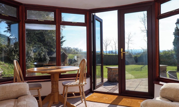 Halberton Cottage | Valley House