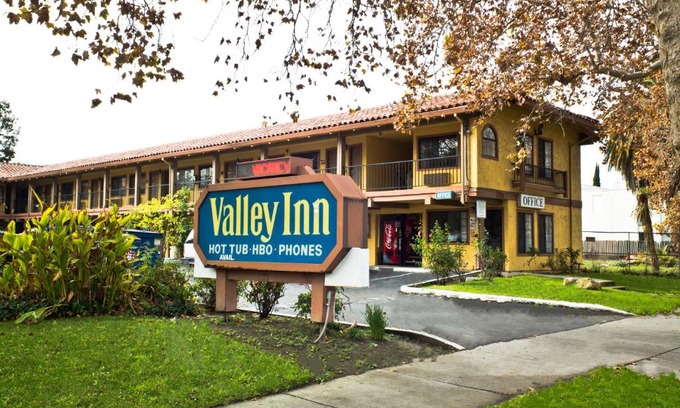 Newhall Hotel | Valley Inn San Jose