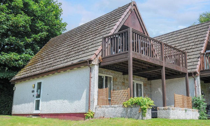 Saint Ann's Chapel Cottage | VALLEY LODGE 9, pet friendly, with a garden in Callington