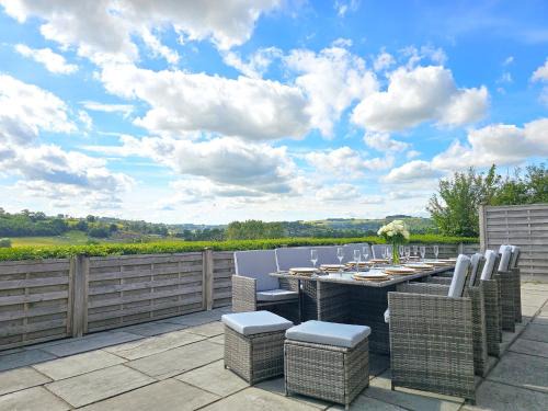 Bradbourne House | Valley View Barn