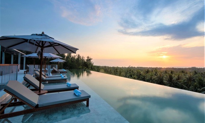 Wok Tum Hotel | Varivana Resort Koh Phangan, The Centara Collection