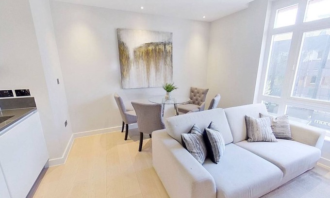 Pimlico Apartment | Vauxhall Bridge 2 Bedroom With Aircon in London