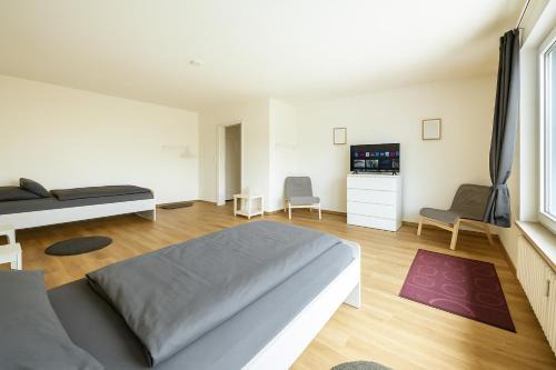 Remscheid Apartment | VAZ Apartments Freiheit 1 für Monteure und Fachkräfte, Küche, Balkon, TV, WLAN, Parkplatz, Autobahnähe