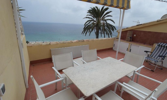 Old Town Apartment | VD3B, Ático con vistas al mar sobre la muralla de Villajoyosa