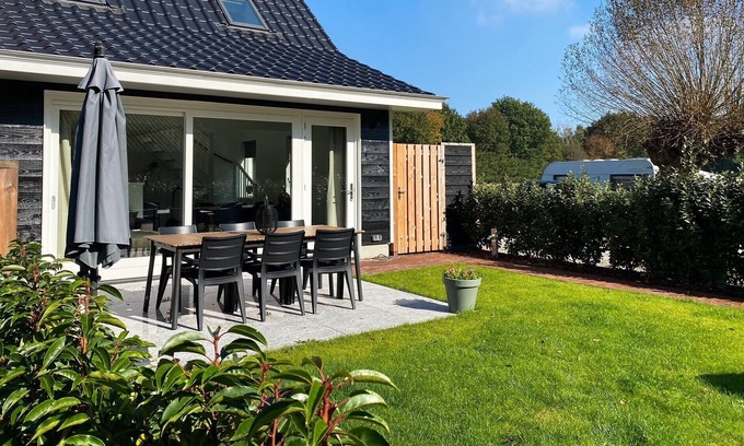 Zanddijk House | VE02 Beautiful holiday home 'De Veerse Pot'