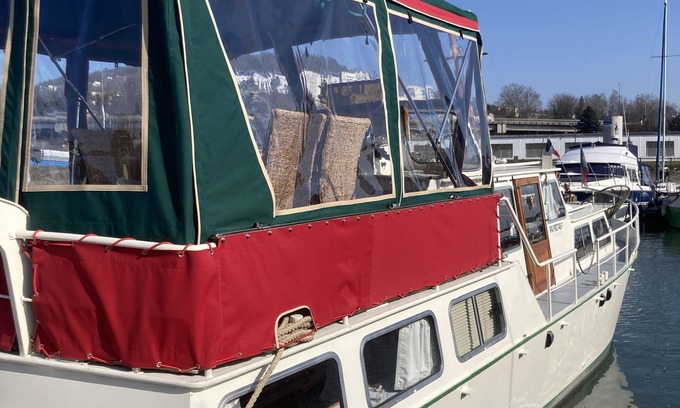 Rouen Boat Rental | Vedette Hollandaise Moby Dick