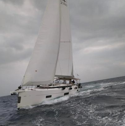 Volos City Centre Boat Rental | Vela
