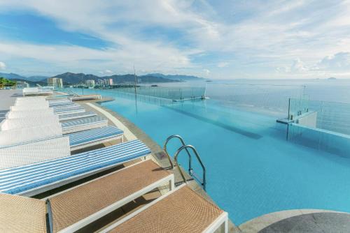 Tran Phu Beach Hotel | VELA OCEAN LUXURY SUITES Nha Trang Centre