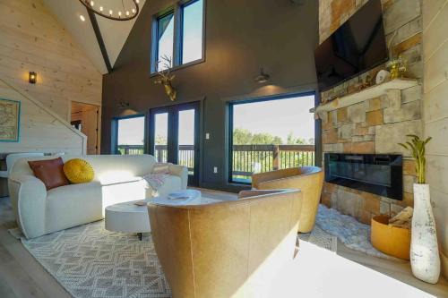 Sevierville House | Velvet Monkey Retreat