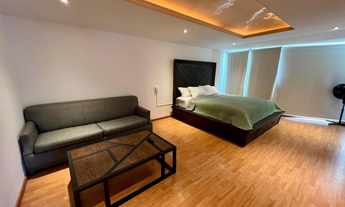 Leon Hotel | Venator House Boutique