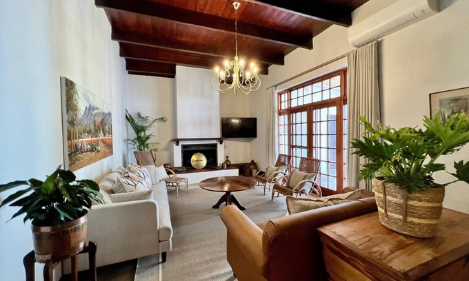 Paarl House | Vendome Wine Estate