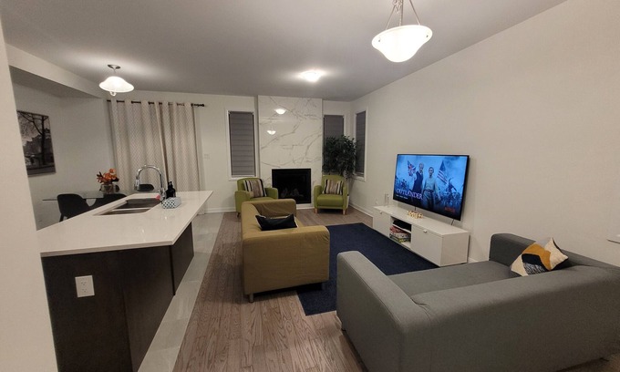 Ottawa Division House | Venetian Retreat: Golf, Concerts, Hockey or Work Offsite