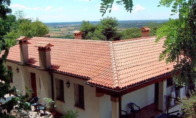Cornoleda Apartment | VENICE in 1 hour by train and the colors of autumn in the Euganean Hills