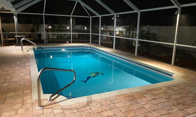 South Venice House | Venice villa with heated pool, lanai, near beach