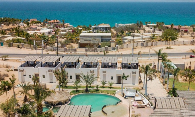 La Ventana Hotel | Ventana Blue Hotel