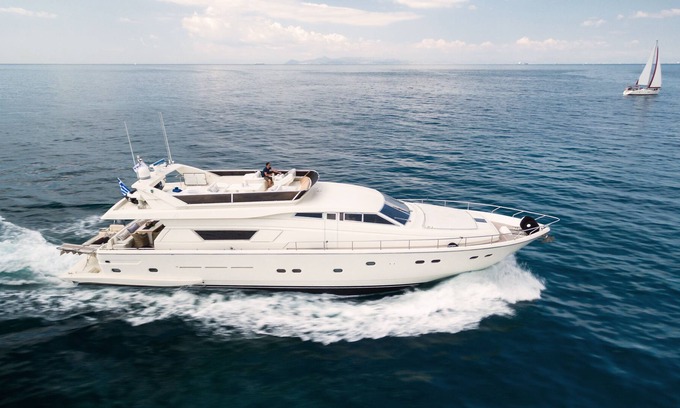 Alimos Boat Rental | VENTO- a comfortable Yacht like your home!