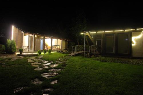 Slavske Cabin | Veranda