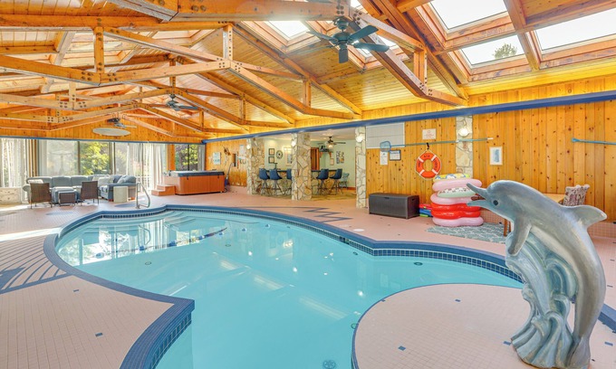 Vermilion House | Vermilion River Home w/Hot Tub & Private Dock!