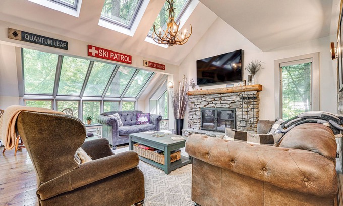 Plymouth House | Vermont Mountain Retreat: The Antler House