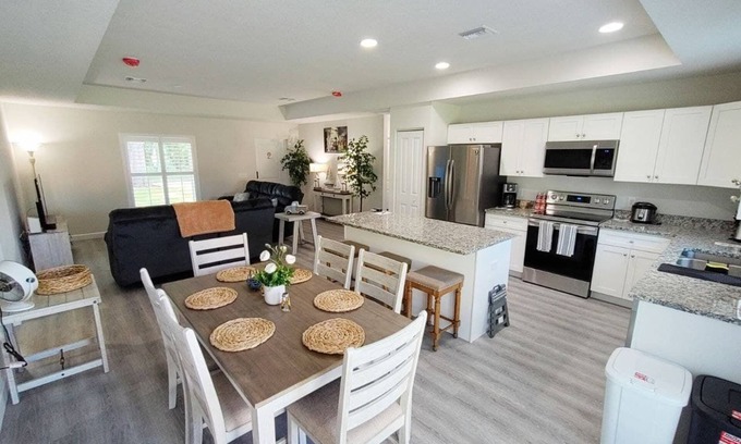 Florida Ridge House | Vero's Cove