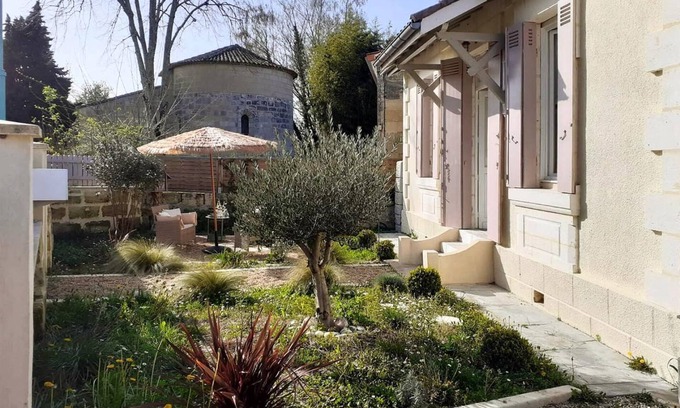 Saint-Seurin-sur-l'Isle House | Vers la Rivière - Yoga gîte