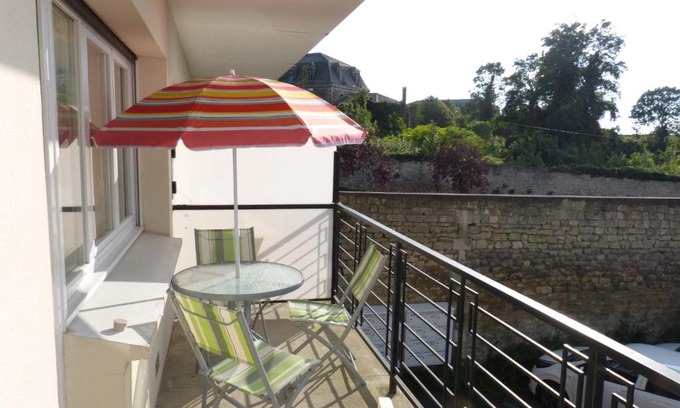 Rochefort Apartment | Vert Marin
