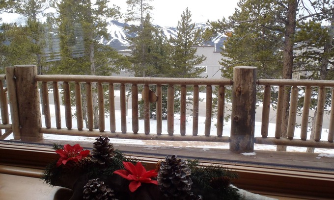 Woodmoor Cabin | Very Charming Rustic Log Home With Private Hot Tub On Breckenridge Shuttle Route