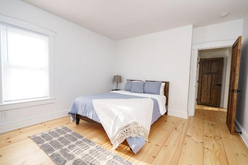 Witmer House | Very Cozy, 2 Bedroom Farmhouse Apartment 2nd FL
