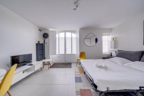 Saint-Michel Apartment | Very lovely apartment Bordeaux