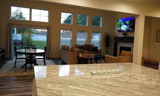 Canton House | Very Nice 4-bedroom house with AC and WiFi in fabulous Canton