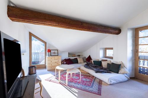 Le Praz Ski Chalet | Very Nice Chalet Near The Slopes Courchevel