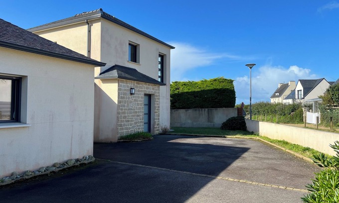 Le Conquet House | Very nice duplex villa 150m from the large Blancs Sablons beach